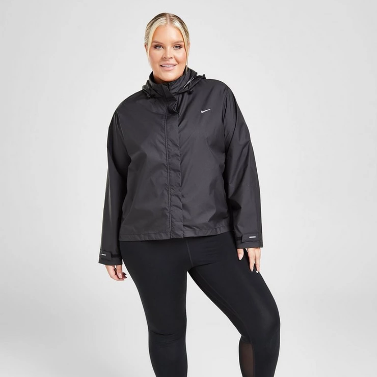 Nike Casaco Plus Size Lightweight